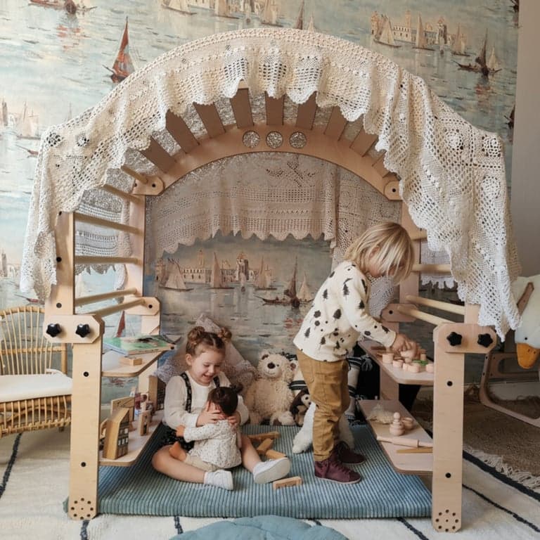 Luula Waldorf Play Structure No Mattress