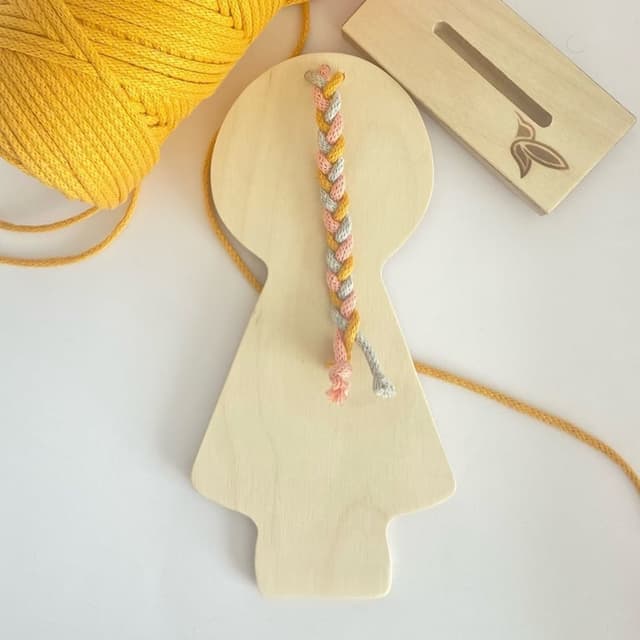 Simple Toys Wooden Braiding Board