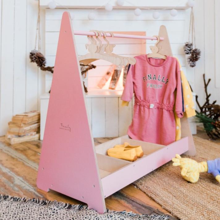 Montessori Family SCL Clothing Rack Pink