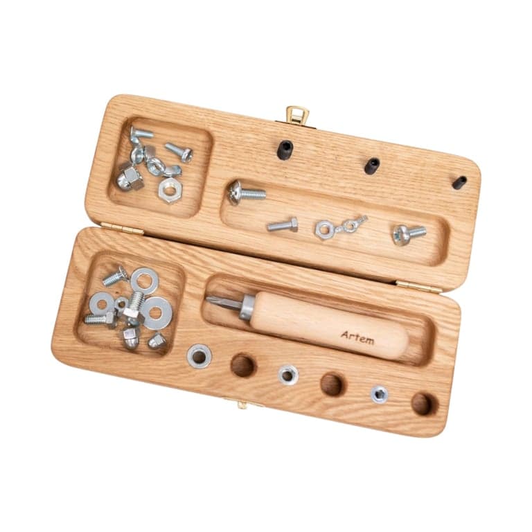 THREEWOOD Montessori Screwdriver Box With Name on Screwdriver