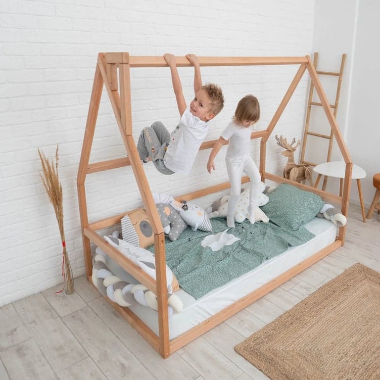 BusyWood House Floor Bed With Slats Model 1 Natural King
