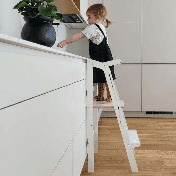 Lakaluk Foldable Learning Tower White